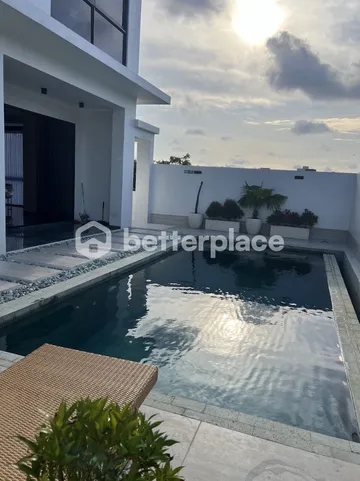 Modern and Spacious 3 Bedroom Villa with Rooftop in Jimbaran