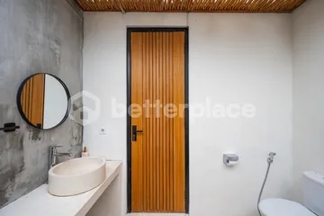 Charming One Bedroom Villa + Office in Babakan, Modern Living Near Batu Bolong Beach