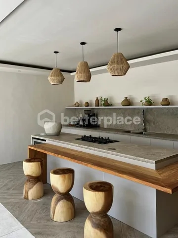 Your Dream Home Awaits: Elegant Leasehold 3-Bed Villa in Berawa with Modern Design and Premium Location