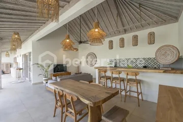 Modern Tropical Villa Close to Seminyak and Potato Head