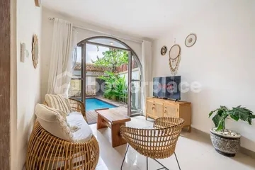 Beautiful Contemporary Three-Bedroom Retreat in Ungasan with Private Pool Near Bali’s Iconic Beach Lifestyle