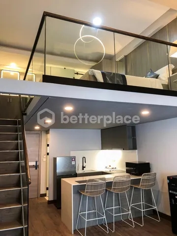 Elegant Leasehold 1-Bed Apartment in Canggu – Batu Bolong, Just 3 Minutes from the Beach with Rooftop Pool and High ROI Potential