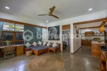 Kuta Bali Leasehold Villas for Families or Groups: Up to 12 People, 5 Minutes from Waterbom Bali