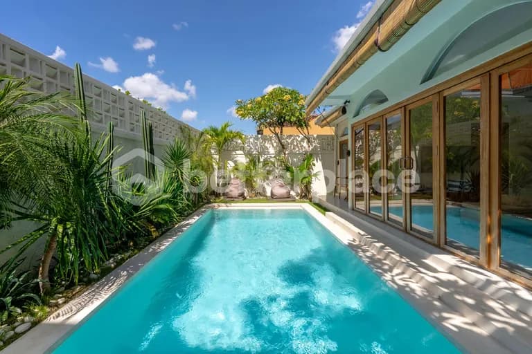 Bright 2 Bedroom Villa with Pool for Yearly Rental in Umalas