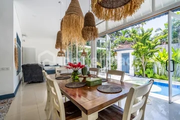 Cozy 2 Bedroom Villa in Kerobokan, 8 Minutes To Seminyak Beach