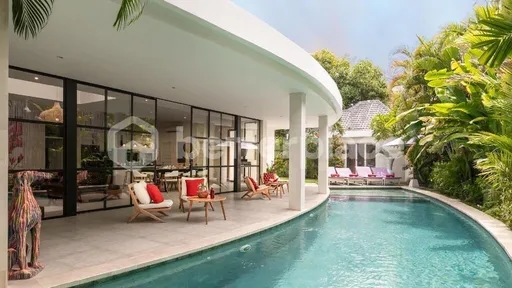 Your Private Sanctuary in Seminyak : Steps from Bali’s Best Dining, Shopping & Nightlife