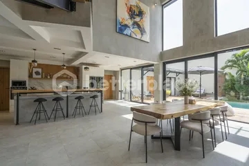 Discover a Haven of Tranquility: 4 Bedrooms Villa with Pool and Ricefield View in Berawa, Canggu – Short Walk to Berawa Beach