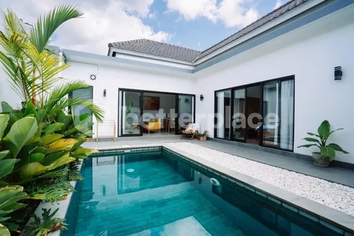 Elegant 2-Bedroom Contemporary Villa with Open Living and Private Pool – Only 7 Minutes from Batu Belig Beach in Trendy Umalas