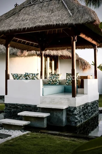 Architectural Gem: A Fusion of Balinese Charm and Contemporary Comfort