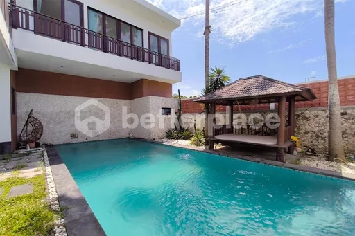 Serene Sanctuary: Umalas Freehold Villa Minutes from Batu Belig Beach