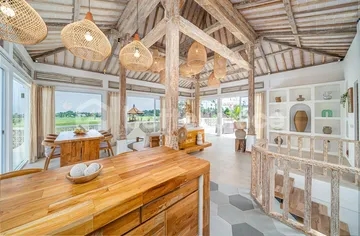 Refined Living Surrounded by Nature – A Fully Furnished Four-Bedroom Villa with Panoramic Sunset and Rice Field Views, Blending Privacy, Scenic Beauty, and Enduring Investment Appeal