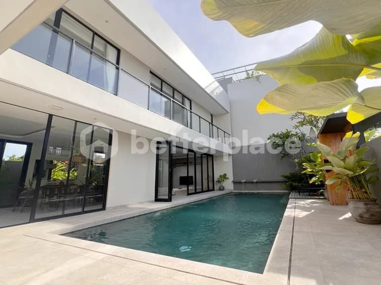 Refined Elegance Above the Ocean – Sophisticated Leasehold 4-Bed Villa in Ungasan with Breathtaking 360° Rooftop Vistas