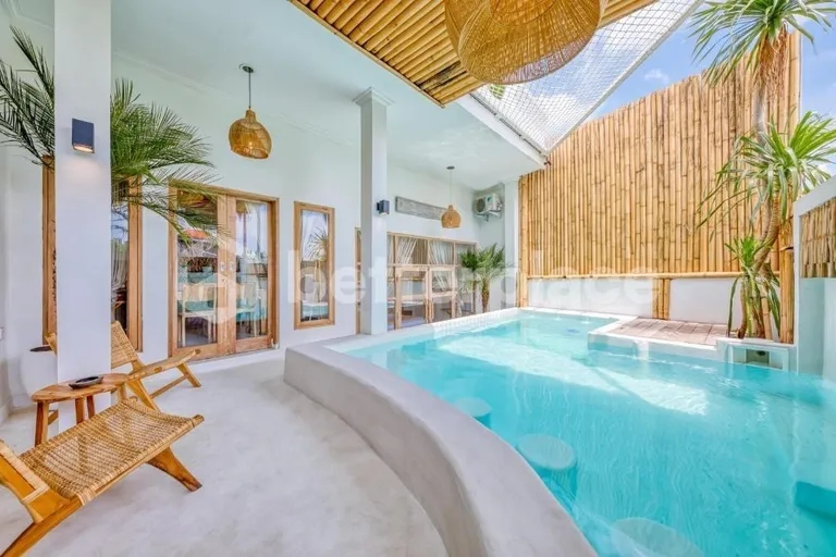 Unmatched Elegance: Leasehold 6-Bed Fully Furnished Villa with Prime Location in Bali