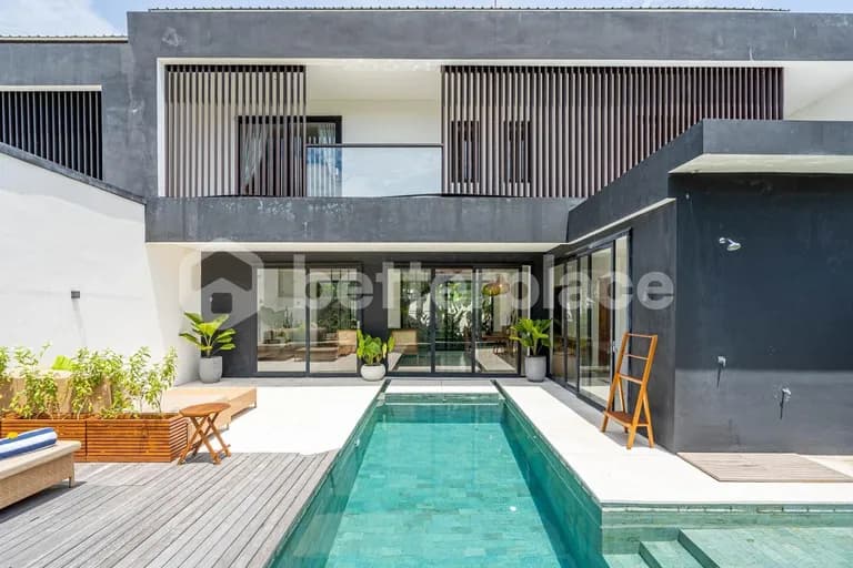 Modern 3 Bedroom Villa in Padonan, Canggu For Yearly Rental