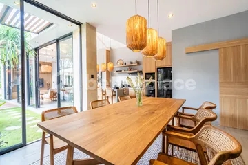 Modern Tropical 3 Bedroom Villa, Few Minutes from Jimbaran Beach