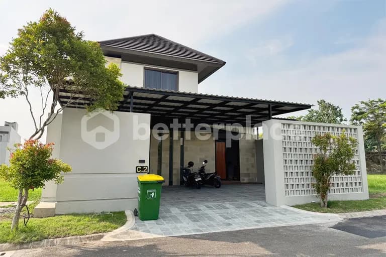 Prime Bali Real Estate: Your Dream Leasehold 3-Bed Villa Steps from Batu Tampih Beach