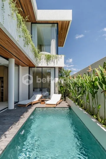 Your Uluwatu Escape: High-Standard Freehold Villas with Jacuzzi and Breathtaking View