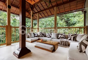 Artistic Jungle View Leasehold Villa in Ubud – Unique 3-Level Residence with River View
