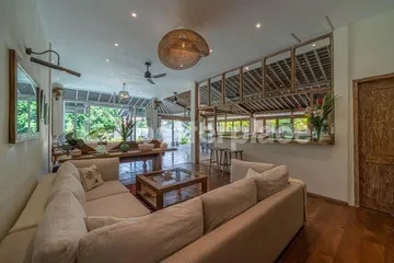 Exceptional 5-Bedroom Villa for Sale in Canggu – Perfect Blend of Traditional Charm and Modern Comfort in Bali’s Most Sought-After Area