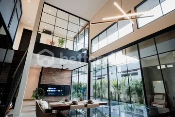 Luxurious Villa 2 Bedrooms for Sale Freehold in Cliff Side Uluwatu