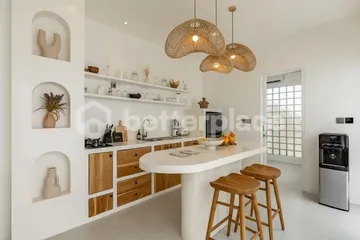 Stunning 1-Bedroom Villa with Rooftop Rice Field Views in Pererenan