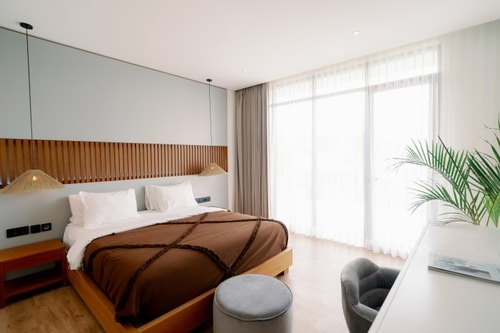 4BR Canggu Retreat Villa – Sunbed Rooftop & Pool