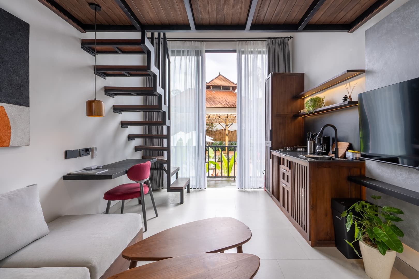 1BR Central Ubud Loft | Pool & Garden Gazebo
