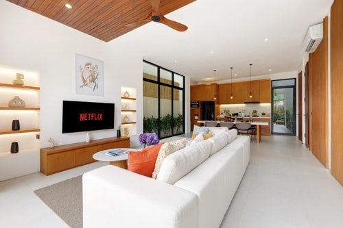 Comfort Stylish 3BR Villa w/ Rooftop & Pool, Canggu