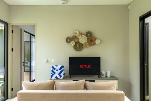 3BR Sleek Pererenan Pool Villa | Near Seseh Beach