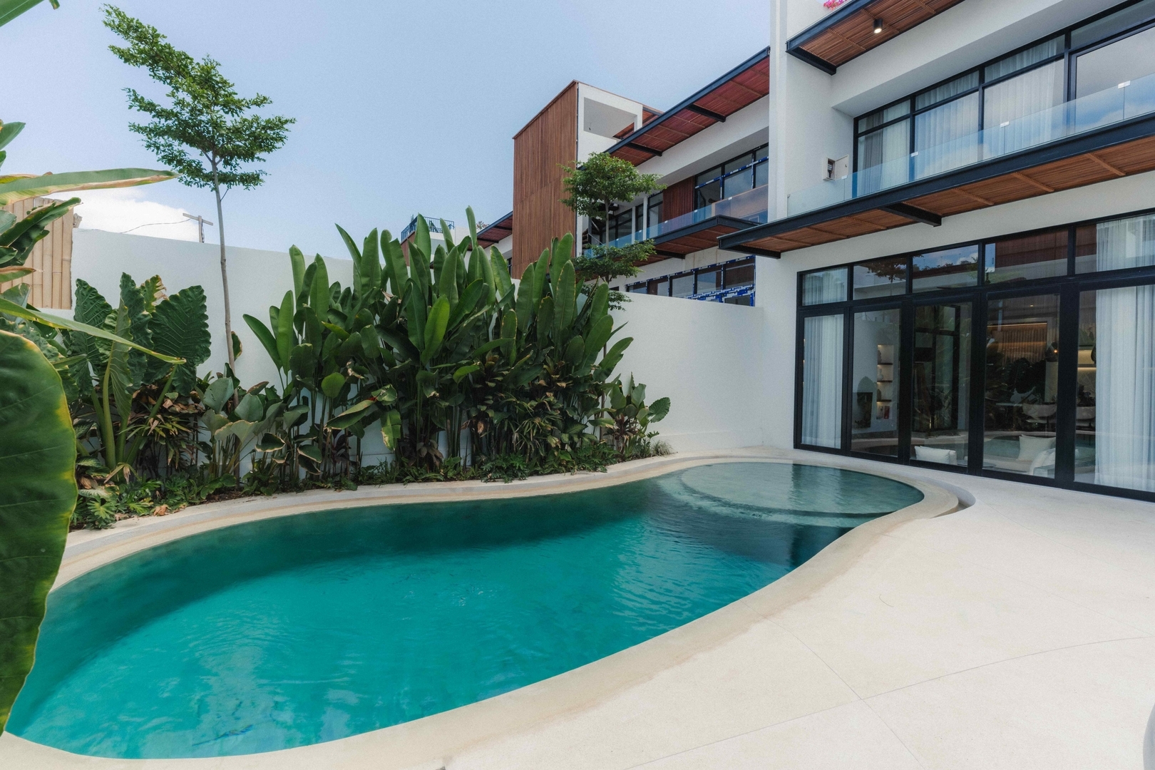 Canggu Luxury-Modern 3BR Villa | Pool & Rooftop