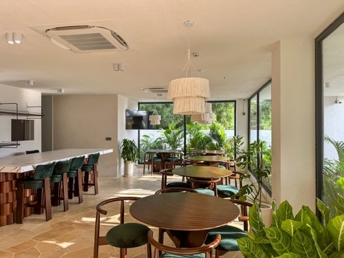 Elite 1BR Canggu | Rooftop Gym, Pool & Sauna