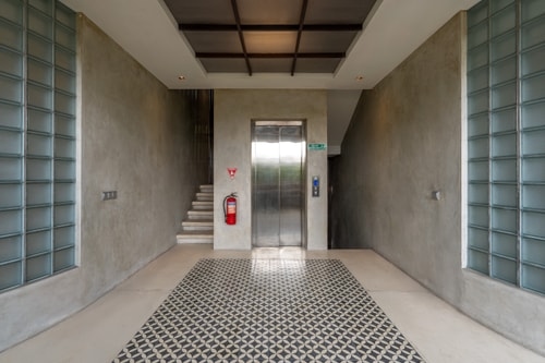 Seminyak 1BR Apart| Sleek Design & Prime Location