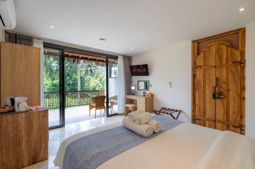 Ubud 1BR Junior Suite | Pool & Paddy View Balcony