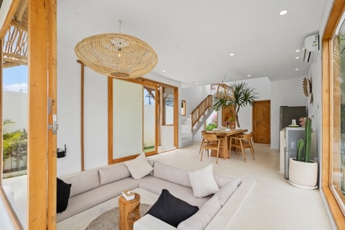 3BR Canggu Poolside Garden Villa | 9mins to Beach