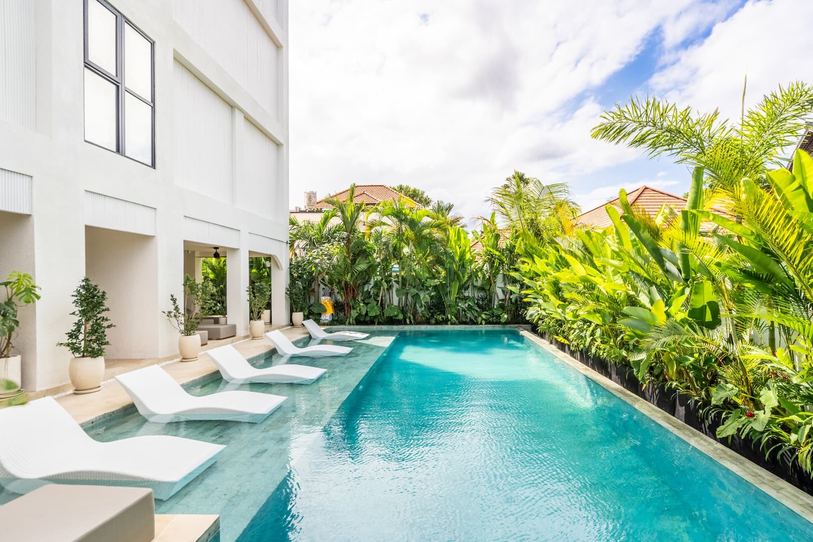 1BR Canggu Ocean Suite - Rooftop & Pool Access