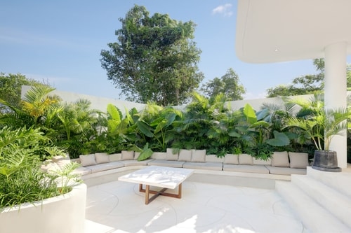 5 BR: Spacious Villa surrounding by rice fields