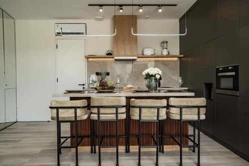 Contemporary Canggu 2BR Villa w/ Pool, Prime Loc