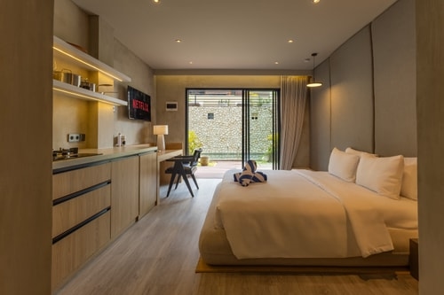 Sleek 1BR Studio with Pool | 10 Mins to Ridge Walk