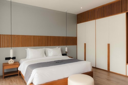 Canggu Luxury-Modern 3BR Villa | Pool & Rooftop