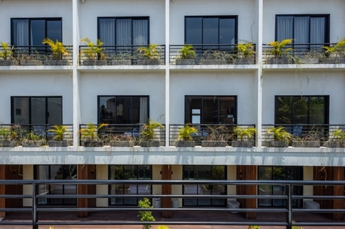 Sleek 1BR Studio with Pool | 10 Mins to Ridge Walk