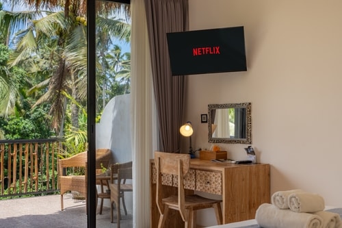 Ubud 1BR Junior Suite | Balcony & Rice Field View