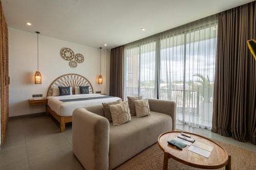 Seaside 1BR Canggu Suite | Yoga, Pool & Work-Hub