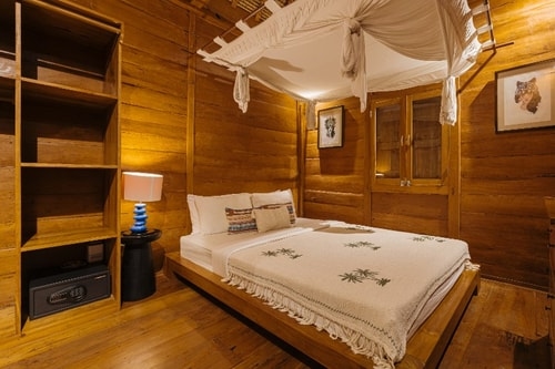 Near Beach Canggu 3BR Balinese Design Villa | Pool