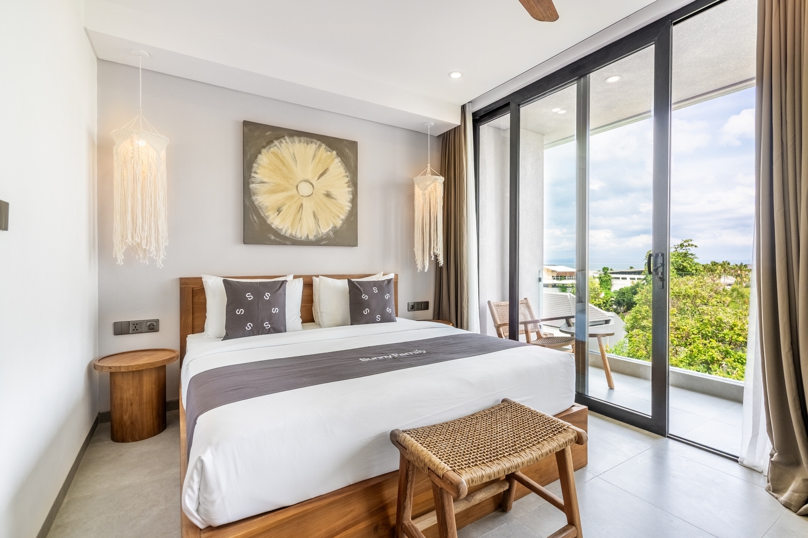 1BR Canggu Suite | Sauna, Pool & Rooftop Gym