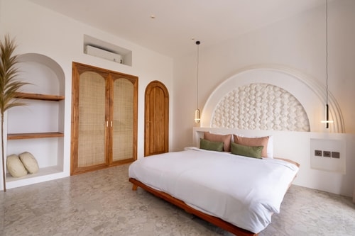 NEW Mediterranean 1BR Stay w/ Rooftop Paddy Views