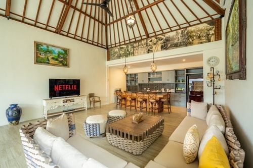 4BR Sanur Beachside Villa | 5 Stars Luxury