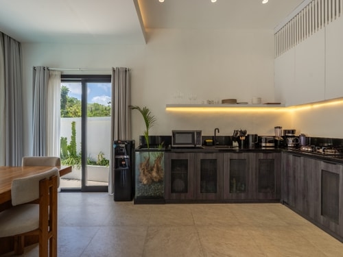 Luxe 2BR Uluwatu Villa | Rooftop Sunset & Pool