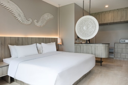 Luxe 1BR Canggu | Pool and Rooftop Paddy View