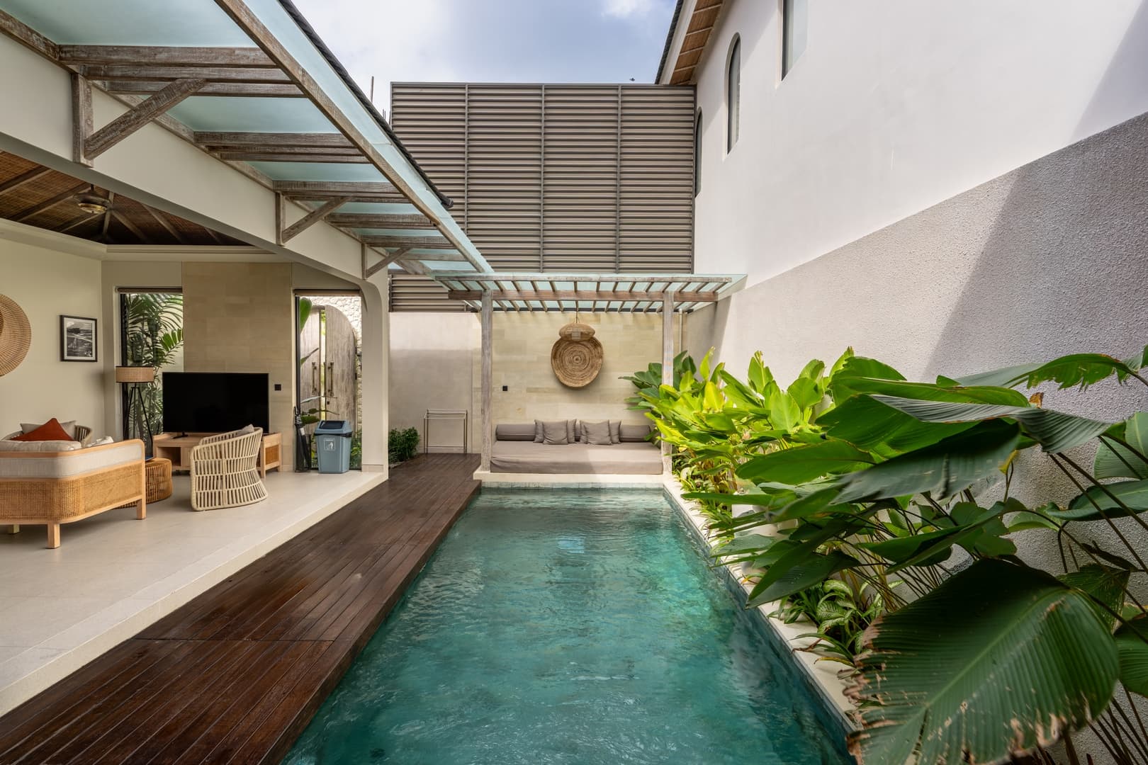 1BR Premium Canggu Villa - Bathtub & Pool