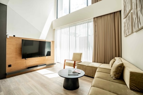 Contemporary Canggu 2BR Villa w/ Pool, Prime Loc